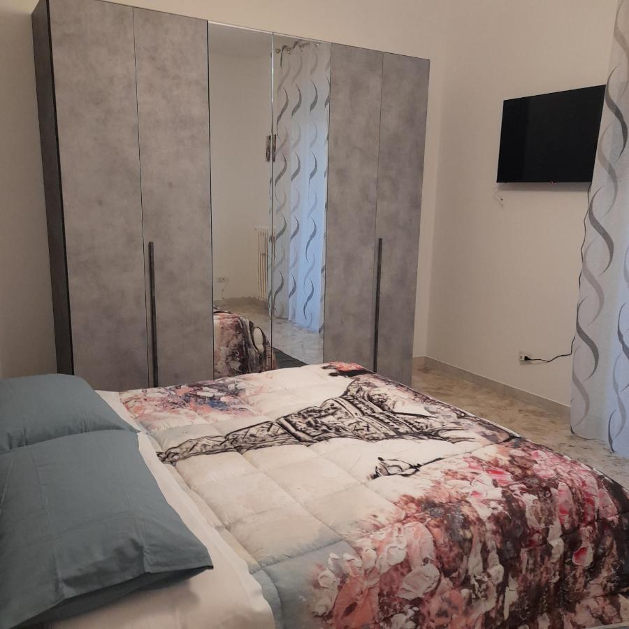 Sweet Night In Bari Apartamento Exterior foto