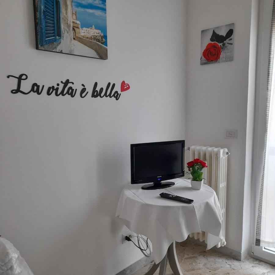 Sweet Night In Bari Apartamento Exterior foto